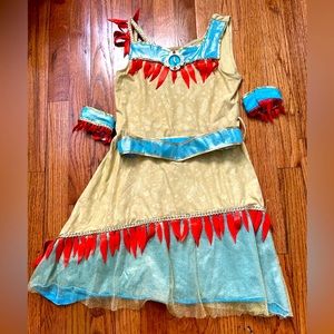 Halloween 🎃 sale! Pocahontas original Disney costume size 9/10